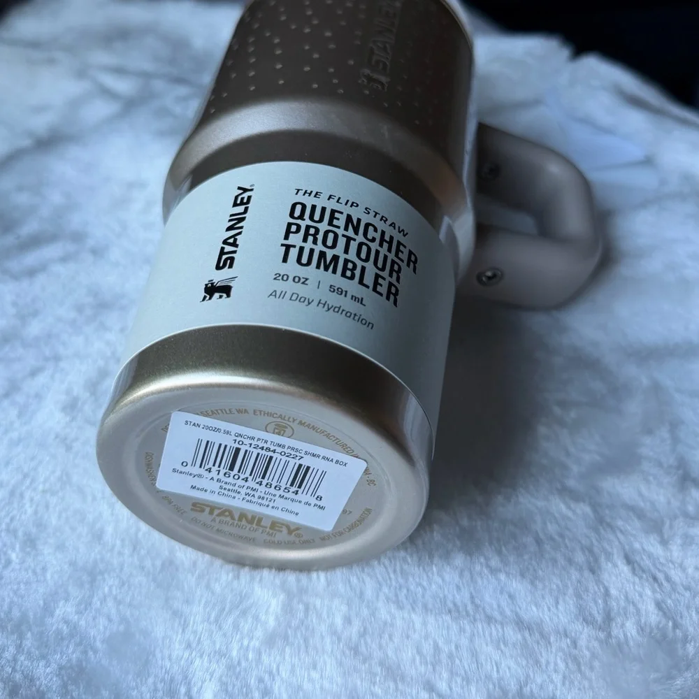 Stanley nwt 20